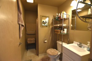 421 A N Main bathroom