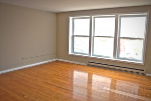 422 A N Main St Oshkosh, WI