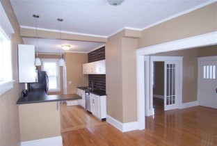 704 Bay Shore Dr Oshkosh, WI