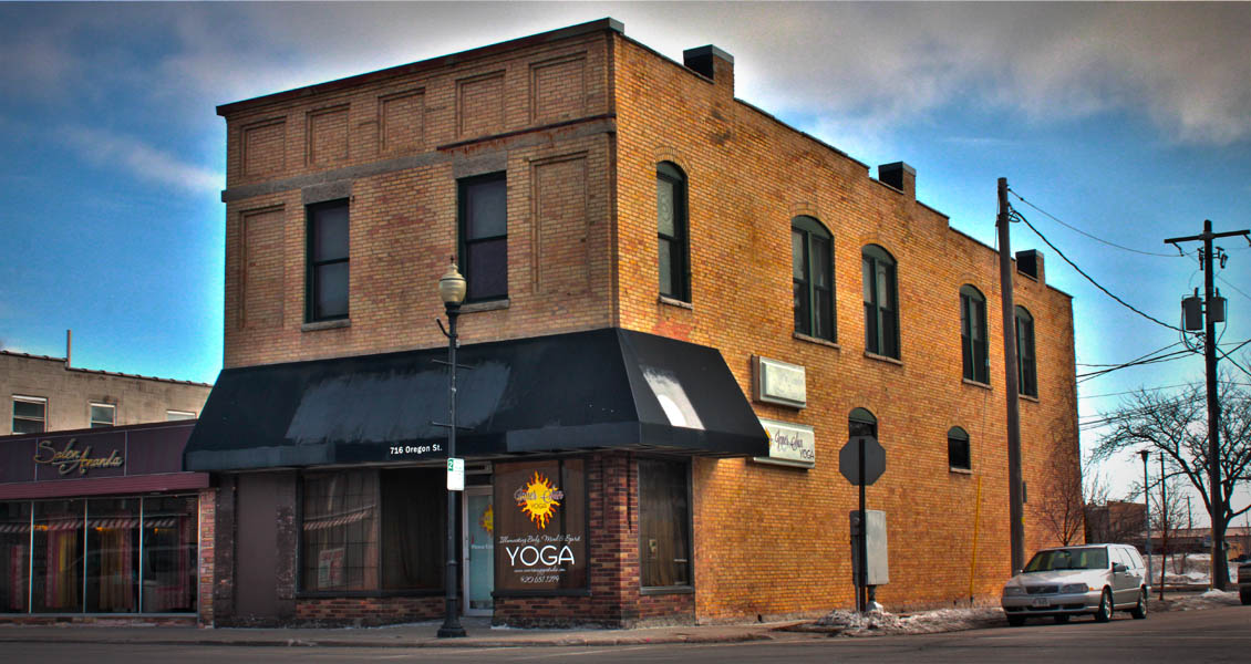 716 Oregon St Oshkosh, WI